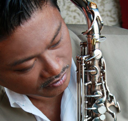 Suga's Jazz Dean Jones on Saxophone