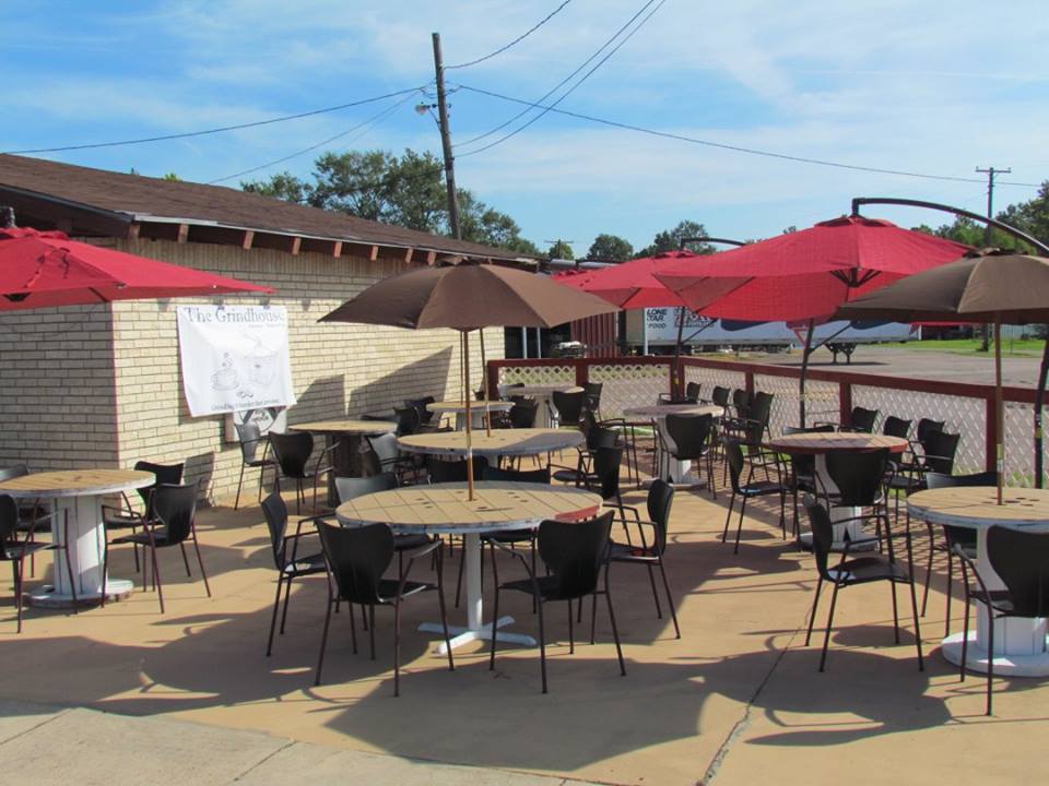 patio dining Silsbee, patio restaurant Silsbee, patio coffee Silsbee, Village Creek TX, restaurant near Village Creek, coffee near Silsbee TX, where to meet Village Creek TX