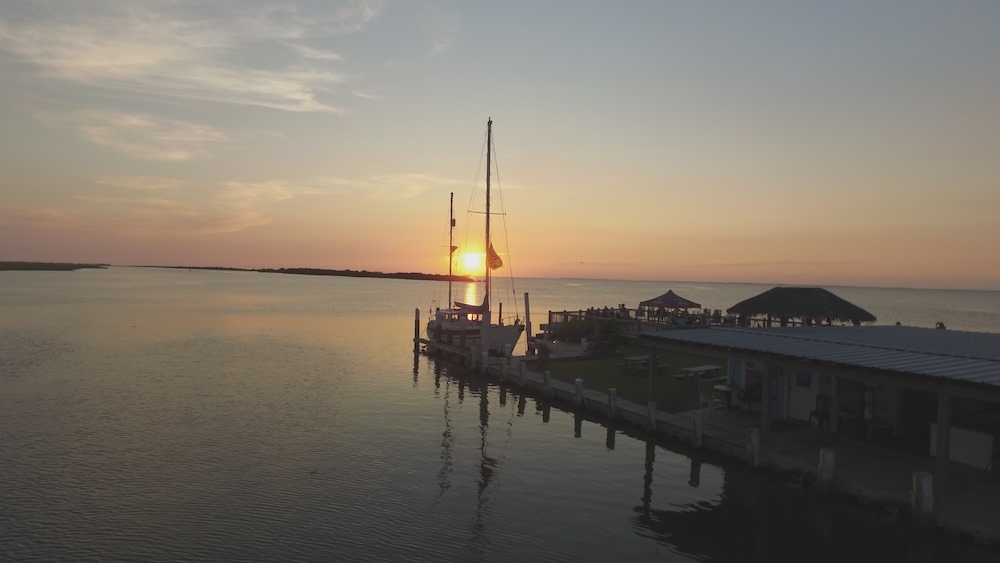 happy hour Bolivar peninsula, boat ramp Crystal Beach, Southeast Texas beach guide, steaks Crystal Beach TX,.